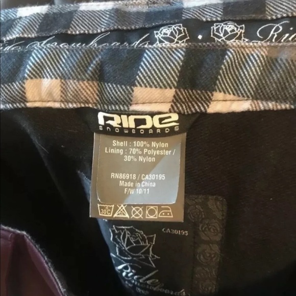 Ride Women’s Snow Pants - Picture 2 of 3